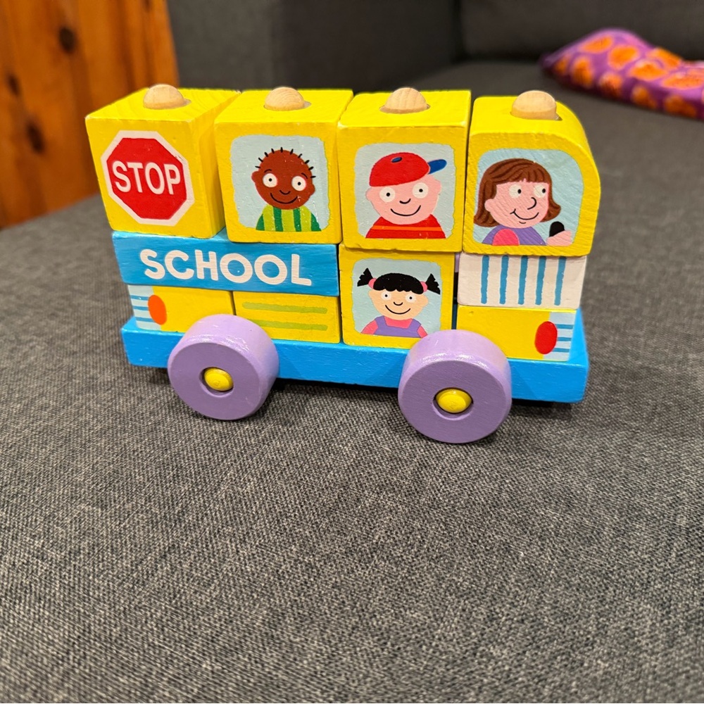 Wooden puzzle bus toy